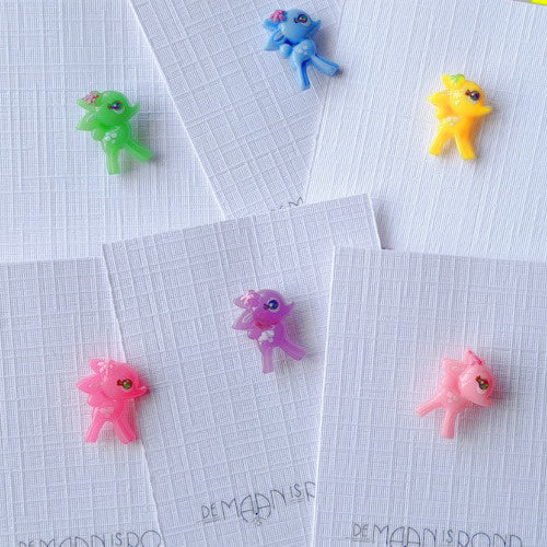 Broche pins VI