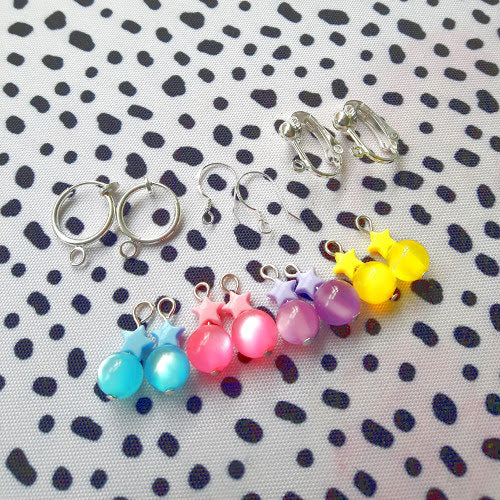Kinderoorbellen bolletjes (clips of haakje)