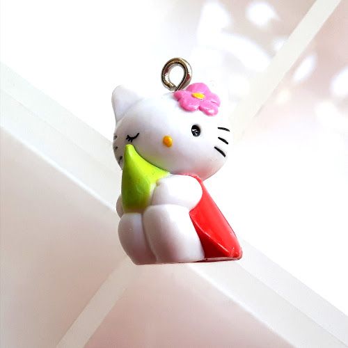 Charm Hello Kitty mit Frühlingsball