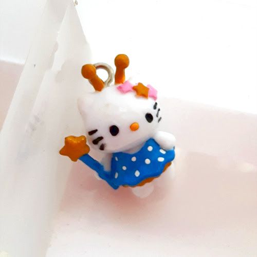 Hallo Kitty Charm Polka Dot Fee